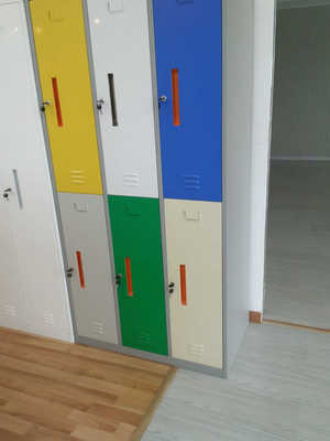 广州键派钢具制造 专业打造六门更衣柜及其他办公柜体